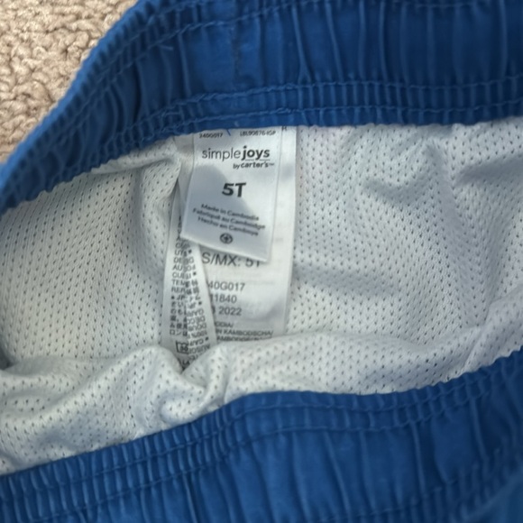Swim shorts for toddler boys. Size 5T - Picture 2 of 3